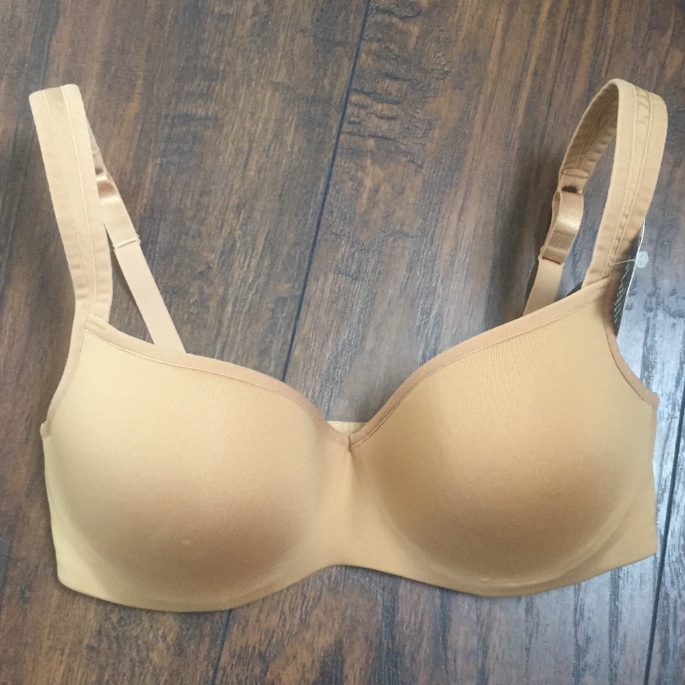 Le Mystère Tisha Bra